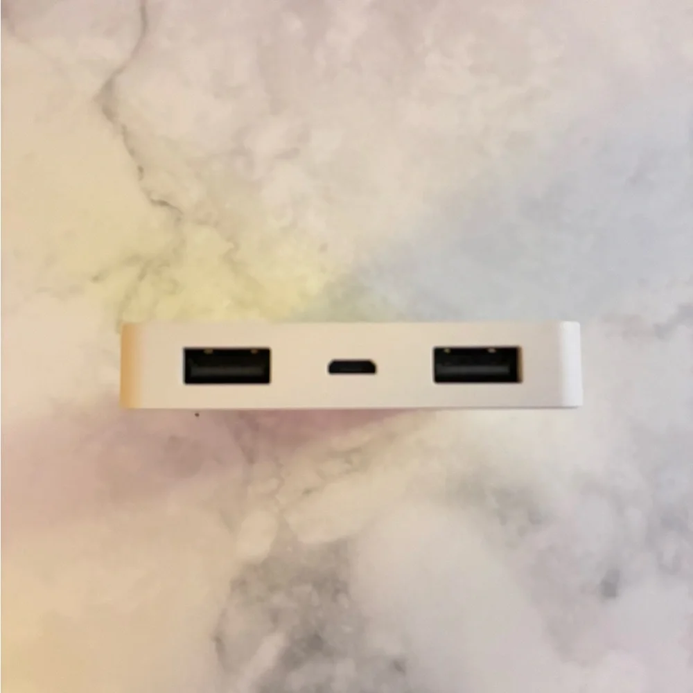 MOPHIE Rose Gold Powerstation with Dual USB Charge Ports - Picture 7 of 9
